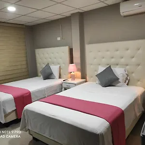 Aparthotel Royalinn Ecuador