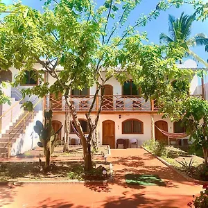  Hostel White House Galapagos Ecuador